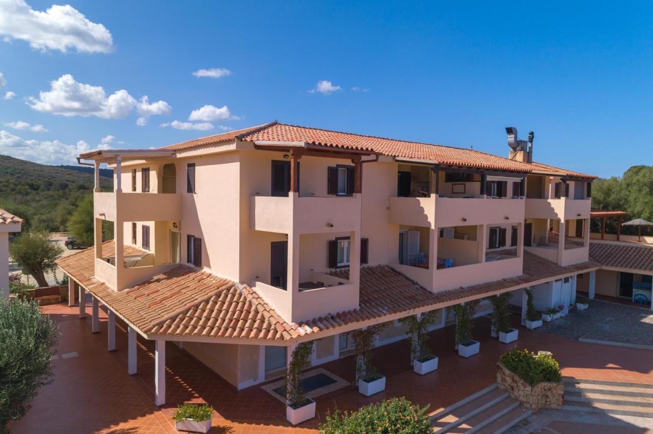 Baia De Bahas Residence Golfo Aranci Zewnętrze zdjęcie