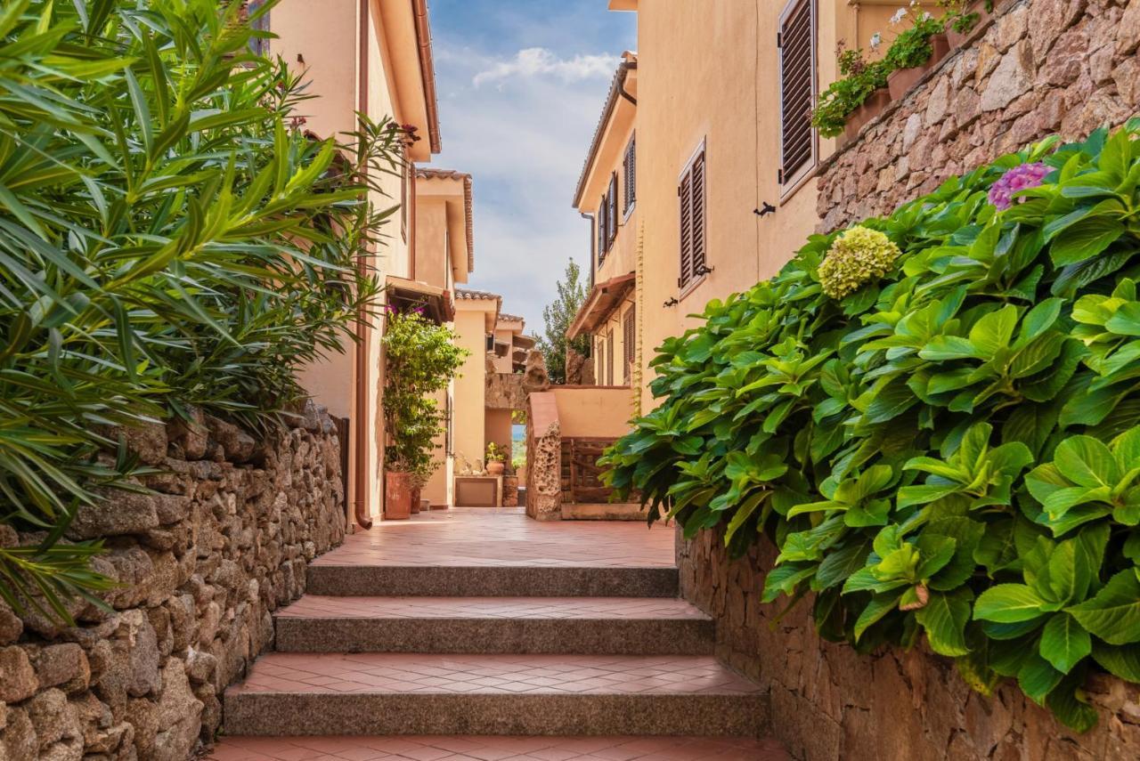 Baia De Bahas Residence Golfo Aranci Zewnętrze zdjęcie